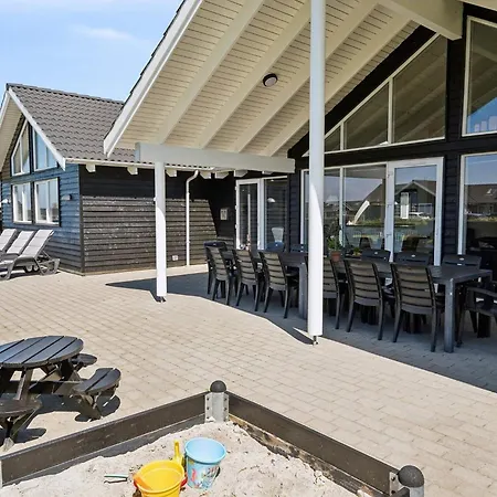 16 Person In Holiday home